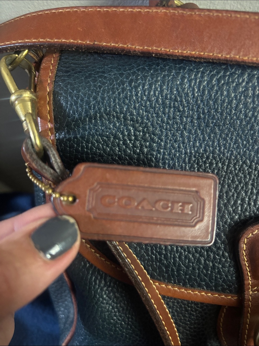 COACH Vintage Sheridan Collection Handbag Turnlock with original hang tag - Picture 3 of 16